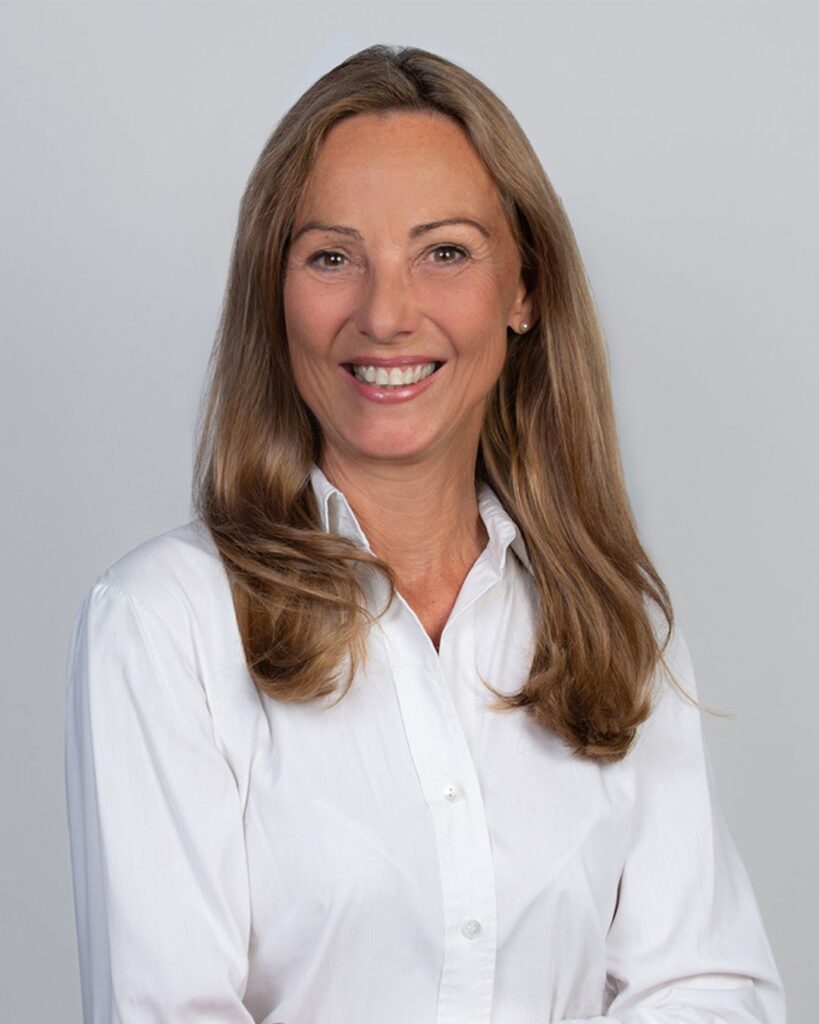 Gesprächskultur - Porträtbild von Mediatorin Claudia Garstenauer