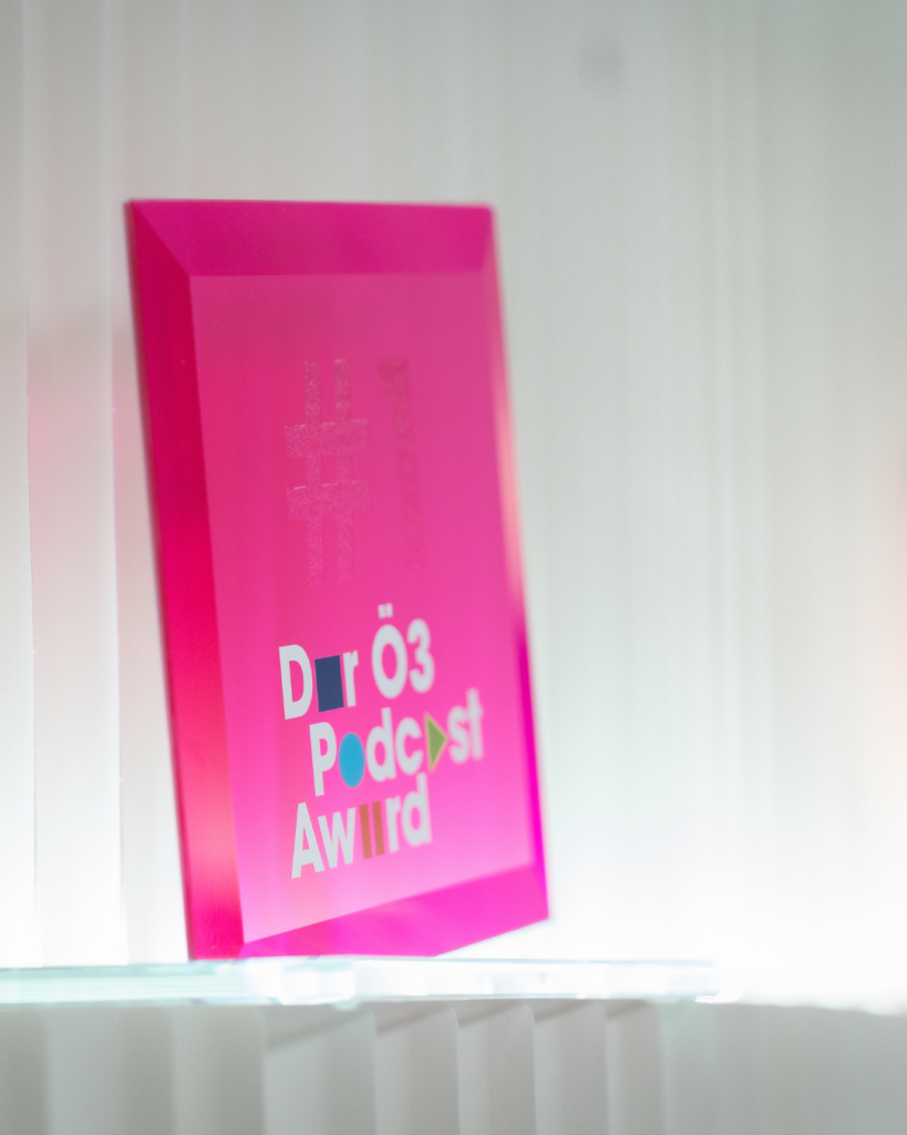 Das Cafe am Rande der Freundlichkeit: Der Ö3 Podcast Award 2025