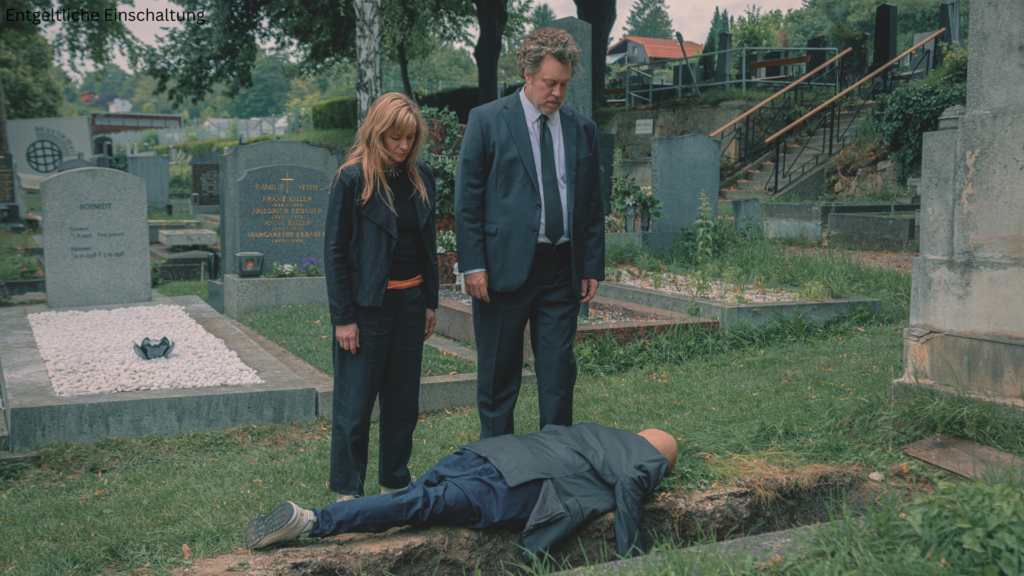 Filmszene "Drunter und Drüber" mit Julia Jentsch und Nicholas Ofczarek