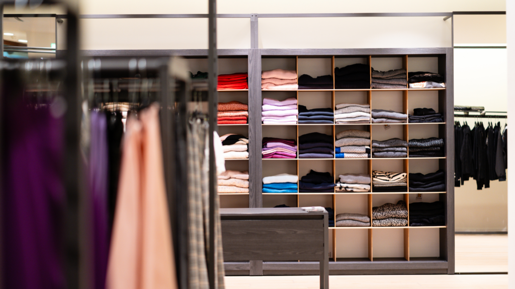 Intrend Fall/Winter 25: Strick Wall