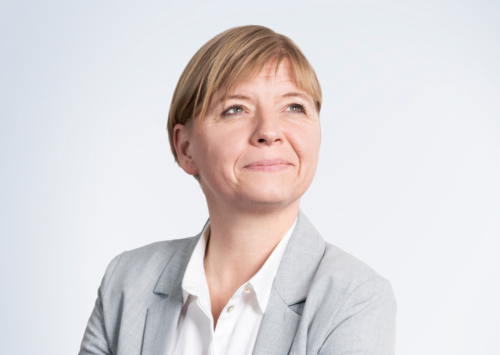Porträtbild von Arbeitspsychologin Birgit Artner